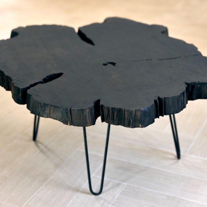 Mesa rodela de ciprés negra